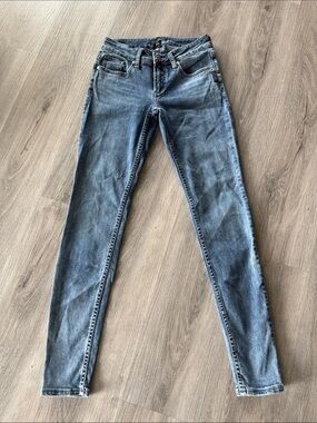 Silver Jeans Women's Light-Mid Wash Skinny Jeans